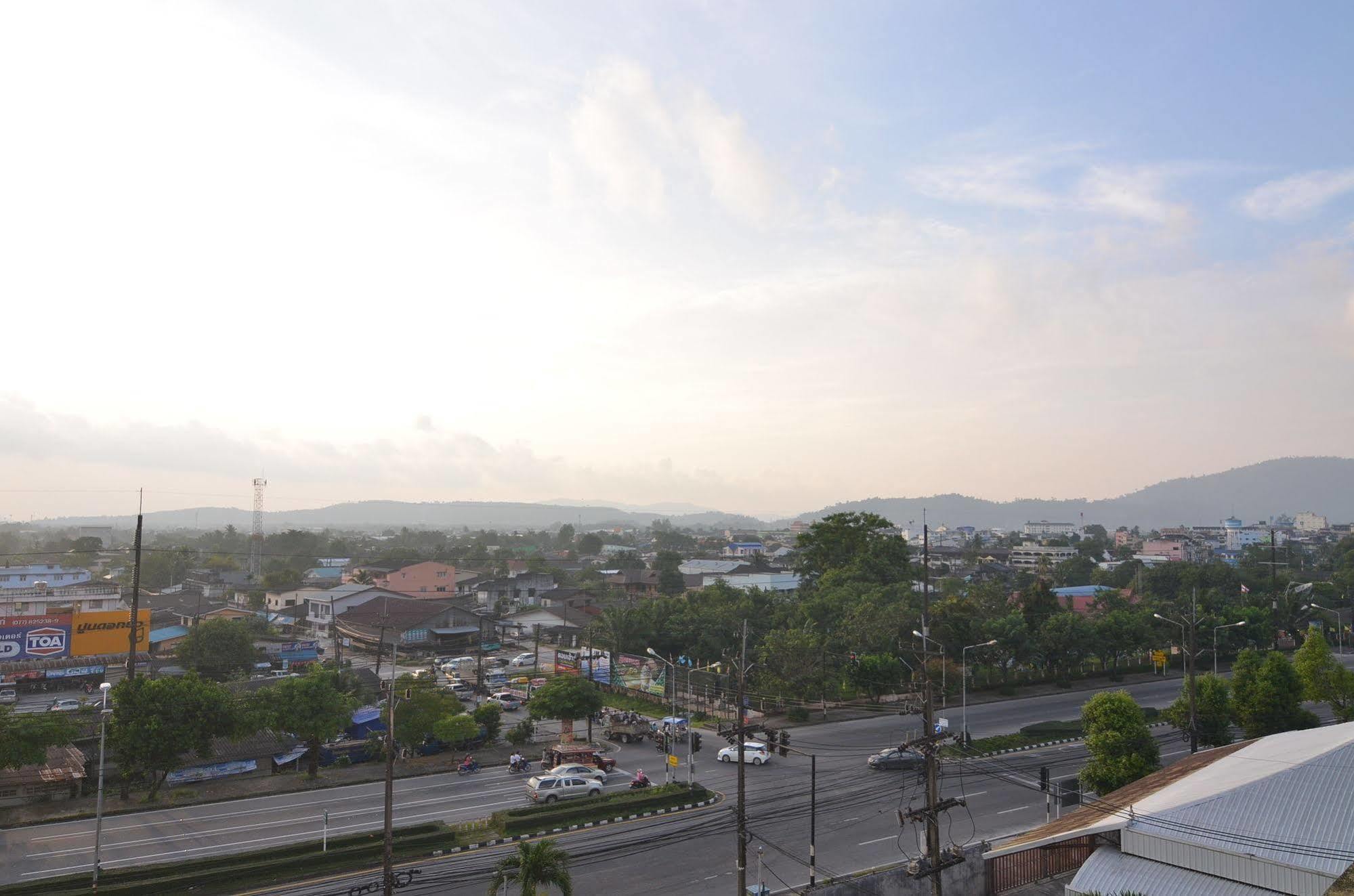 Ranong Garden Hotel Buitenkant foto